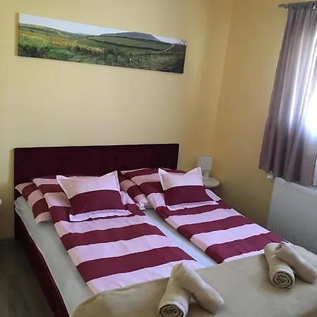 Apartment Bb Apartman *